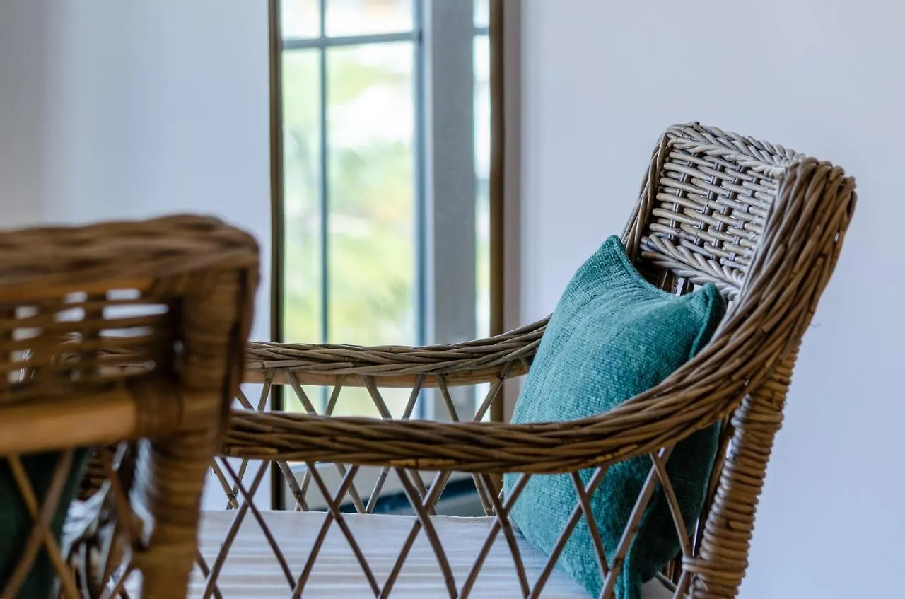 Гостевой дом Westlight Cascais Chalet - Adults Only